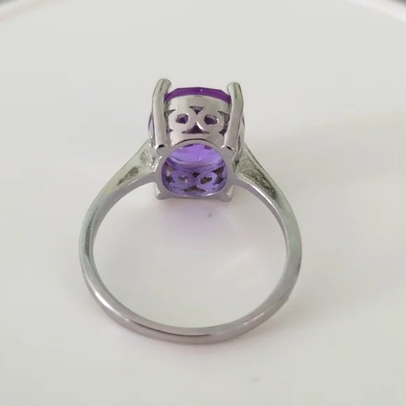 Naturally Color Changing Alexandrite Ring - Picture 7 of 9